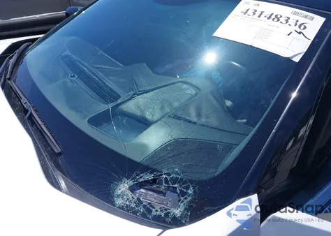 2018 Chevrolet Corvette Stingray z USA, uszkodzony, nr VIN 1G1YF2D73J5106055